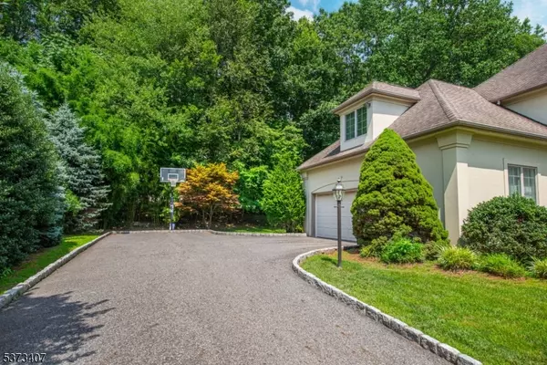 Old Tappan Boro, NJ 07675,10 Corrigan Way