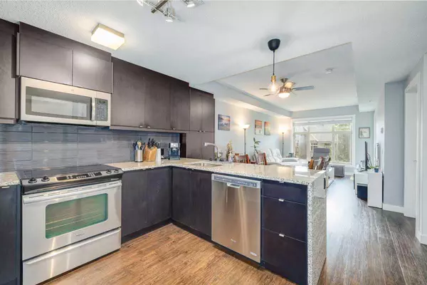 Calgary, AB T3H 0E4,25 Aspenmont HTS SW #305