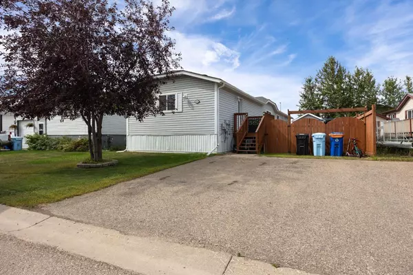 128 Mckinlay CRES, Fort Mcmurray, AB T9K2M6