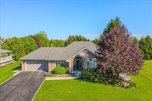 Centre Wellington, ON N1M 3N5,790 Dianne CRES