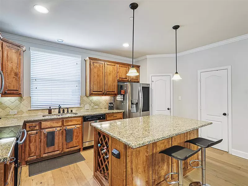 2500 Rockbrook Drive #81, Lewisville, TX 75067