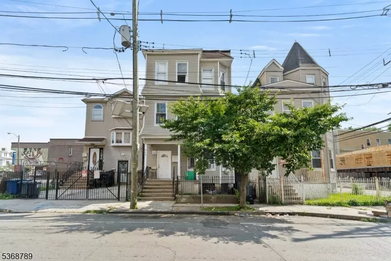404 13Th Ave, Newark City, NJ 07103