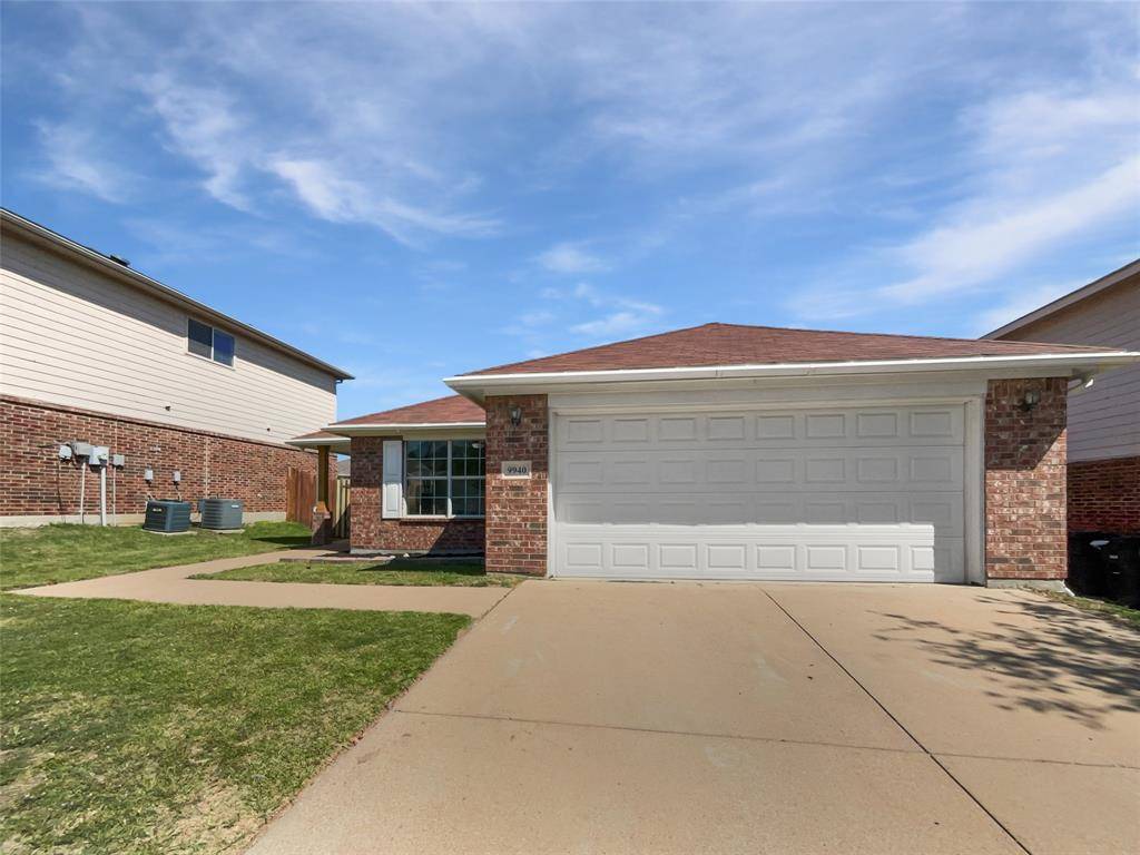 9940 Peregrine Trail, Fort Worth, TX 76108