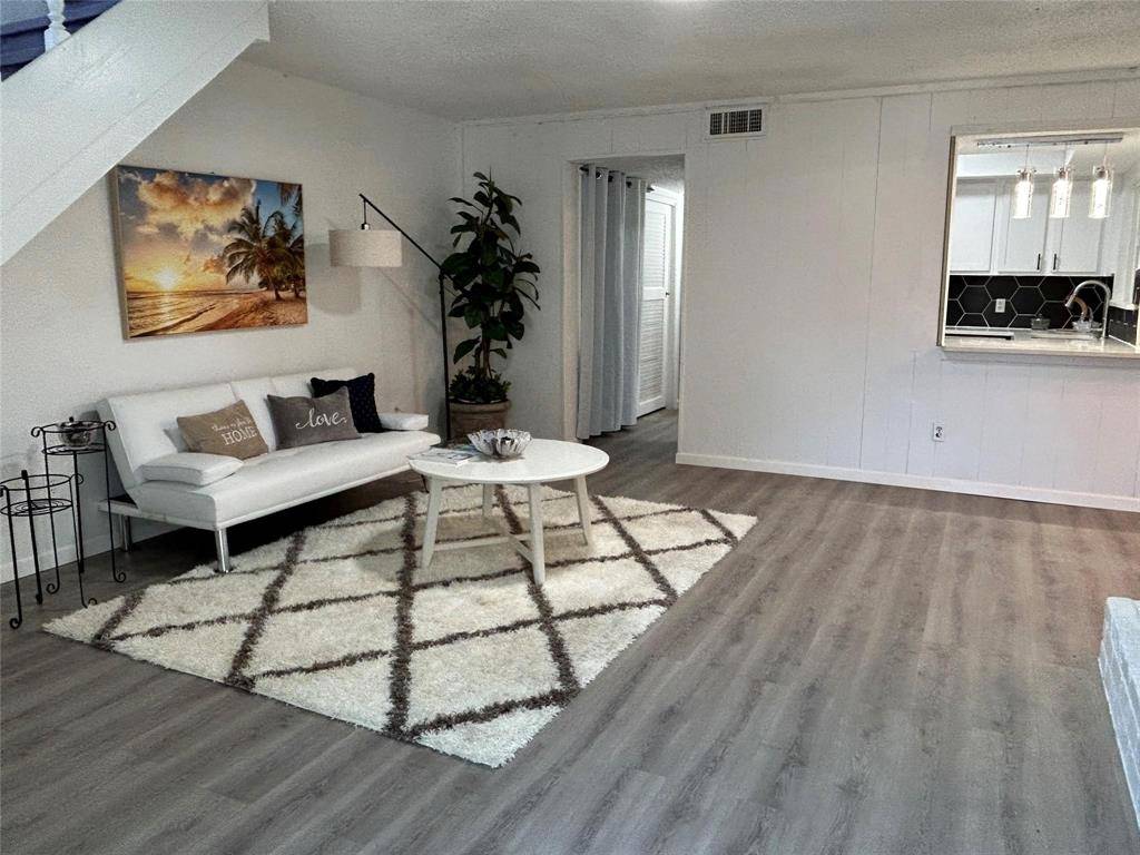 2813 Ursa Circle, Garland, TX 75044