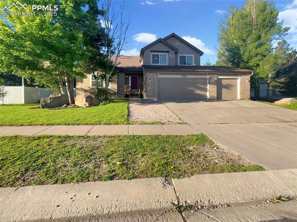 7045 Highcroft DR, Colorado Springs, CO 80922