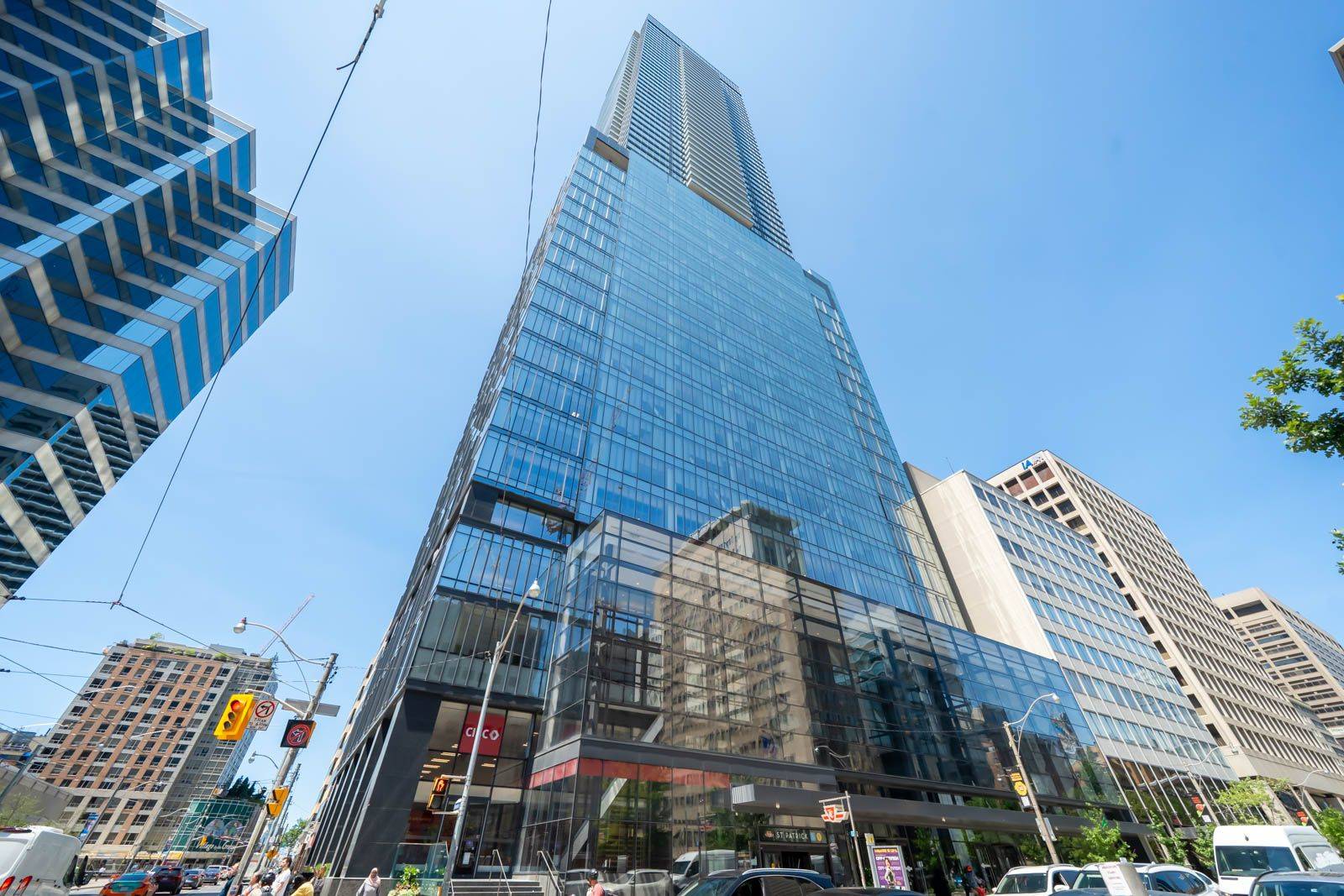 Toronto C01, ON M5G 0C1,488 University AVE #5216