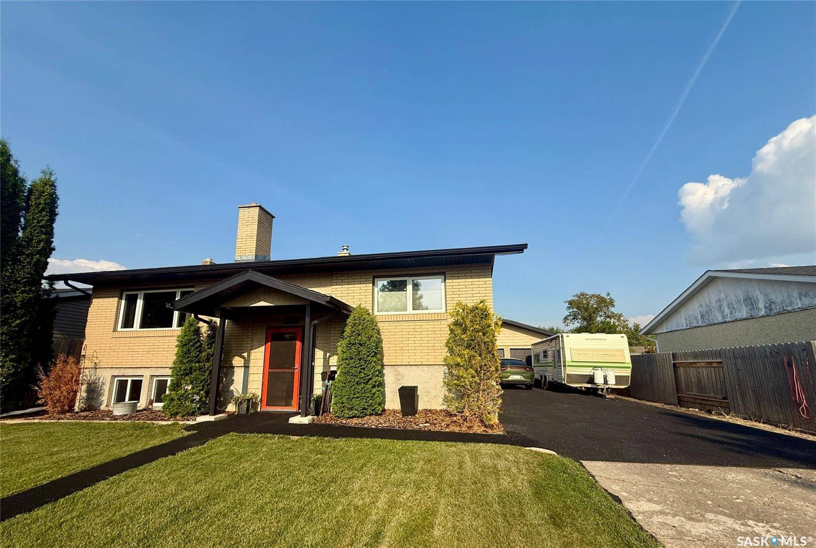 1772 Centennial CRESCENT, North Battleford, SK S9A 3J3