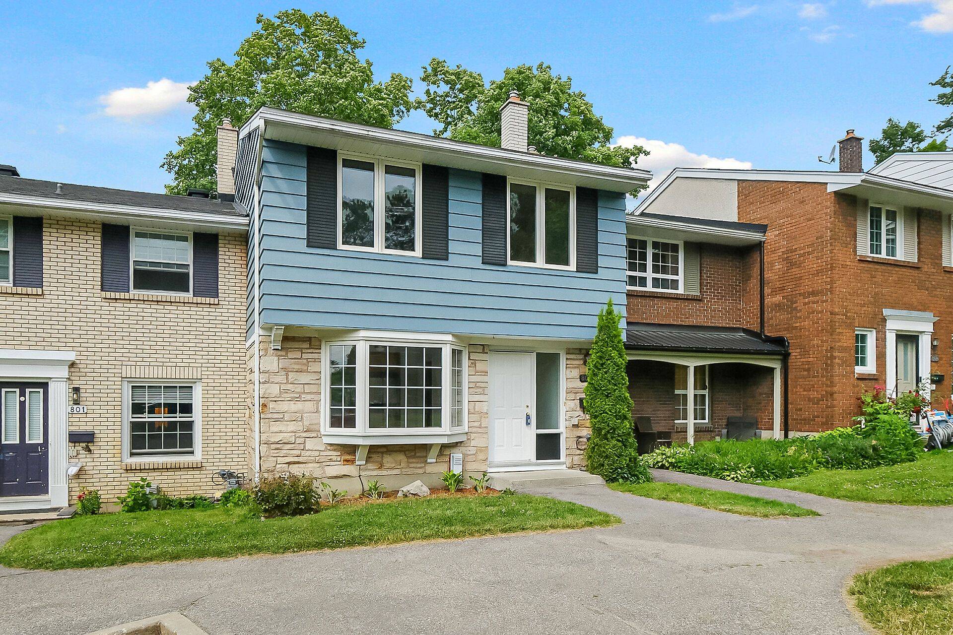 803 Provost DR, Billings Bridge - Riverside Park And Area, ON K1V 6X5