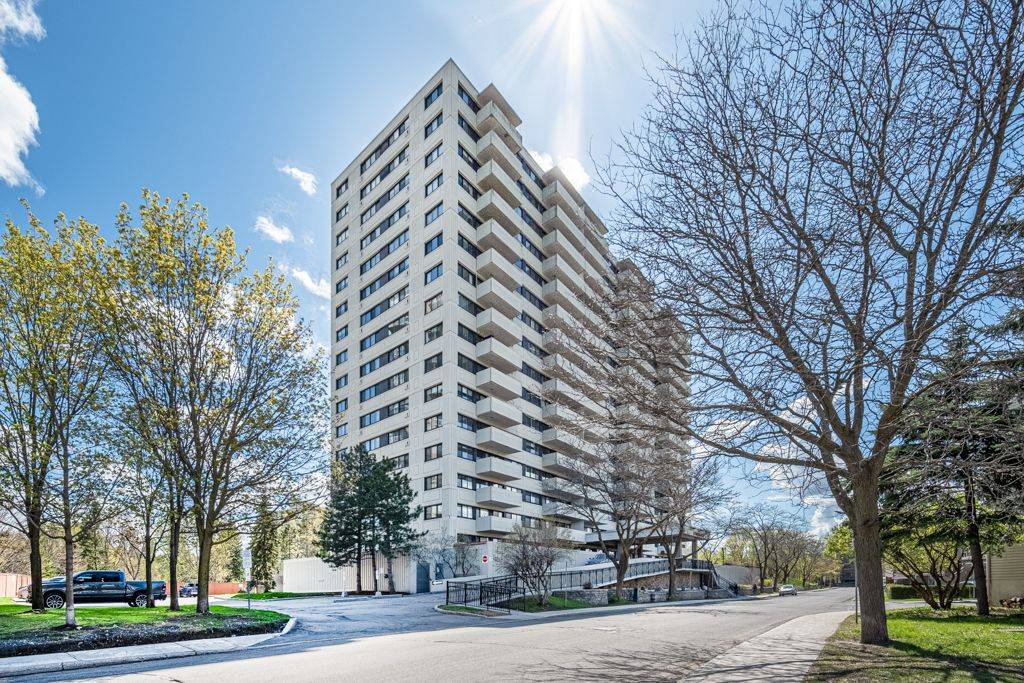 40 Landry ST #1508, Vanier And Kingsview Park, ON K1L 8K4
