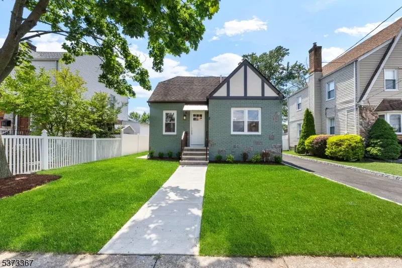 Totowa Boro, NJ 07512,143 Bogert St