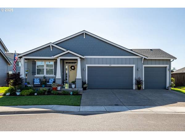 1407 Farmington DR, Junction City, OR 97448