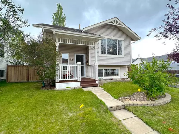 6 Ladwig Close, Red Deer, AB T4R 2V6