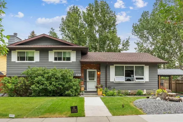 1364 Berkley DR NW, Calgary, AB T3K 1T3