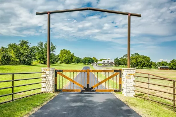 4255 Annetta Centerpoint Road, Aledo, TX 76008
