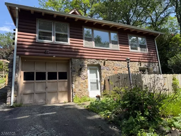 66 Lindys Dr, West Milford Twp., NJ 07480