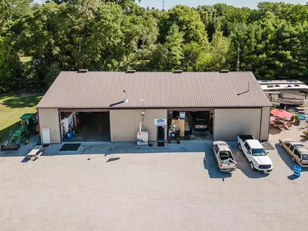 Chatham-kent, ON N7M 5J7,9450 Longwoods RD
