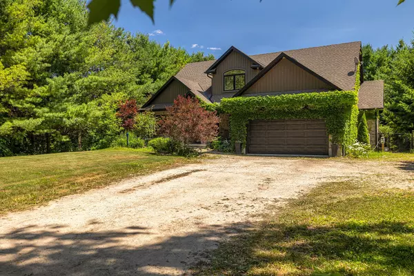 Huron East, ON N0G 1B0,45372 Davies ST
