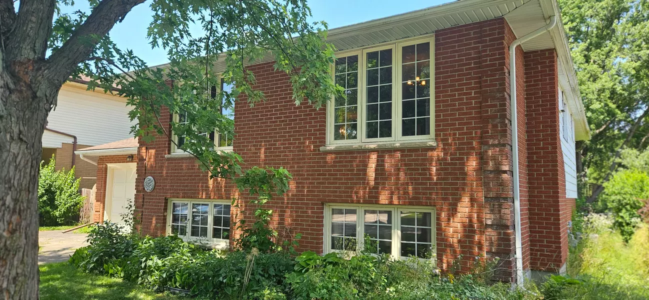 91 Four Oaks CRES, London South, ON N6J 4B6