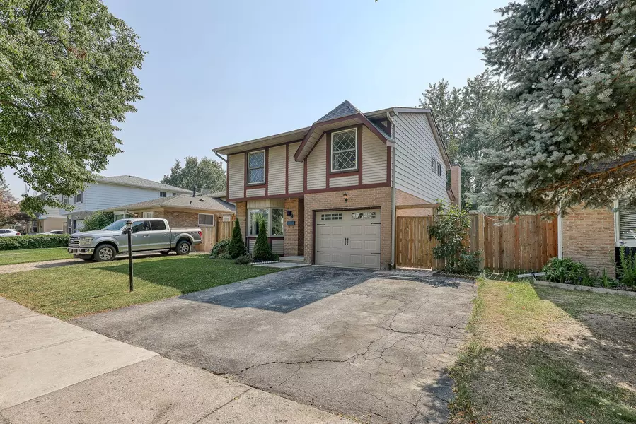 9 Edmunds CRES, London South, ON N5Z 4J1