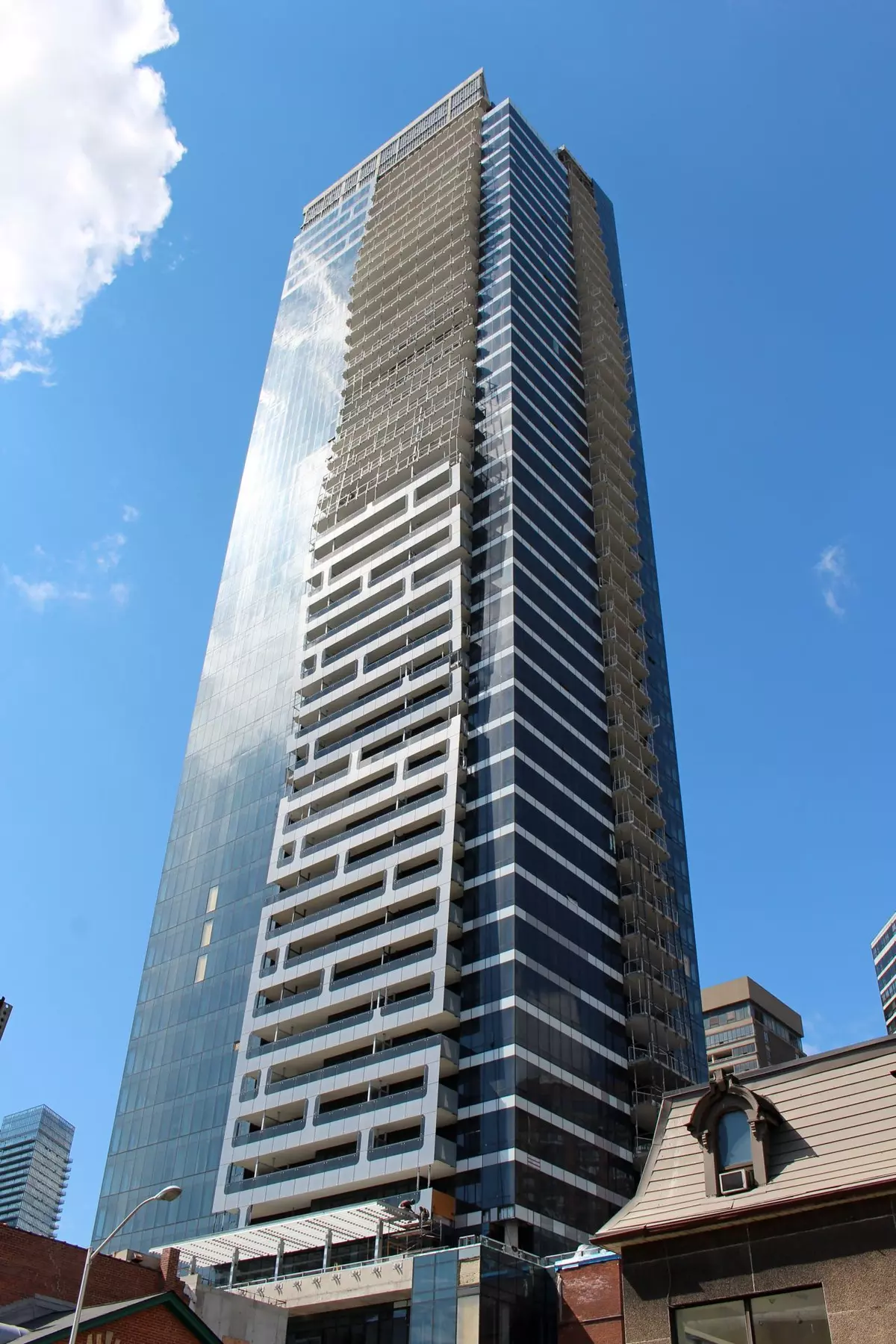 Toronto C01, ON M4Y 0B6,5 St. Joseph ST #204