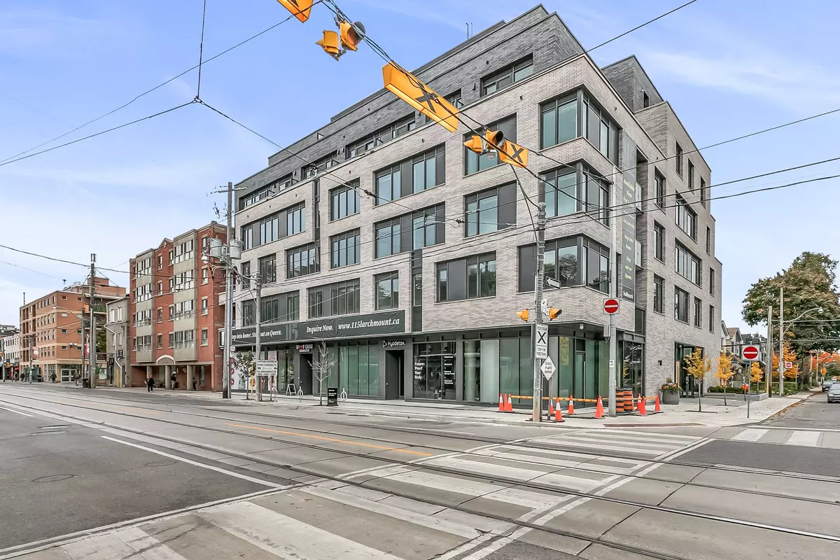 Toronto E01, ON M4M 2Y6,115 Larchmount AVE #602