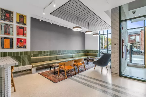Toronto E01, ON M4M 2Y6,115 Larchmount AVE #602