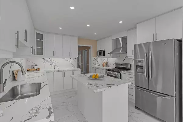 Pickering, ON L1X 2J7,1574 Major Oaks RD
