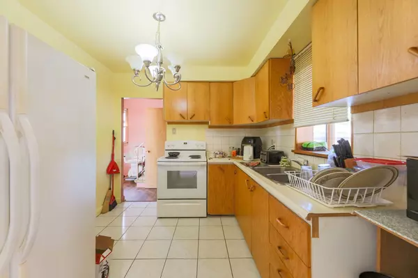 Toronto E06, ON M1N 3X7,50 Heale AVE