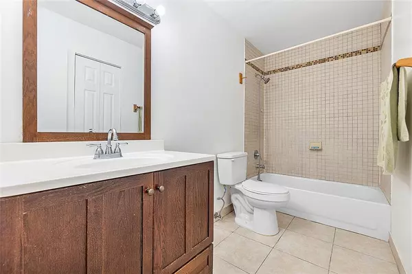 Coral Springs, FL 33065,4128 NW 88th Ave #202