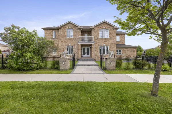 1 Emily CT, Richmond Hill, ON L4E 4E5