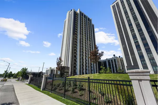 9075 Jane ST #810, Vaughan, ON L4K 0L8