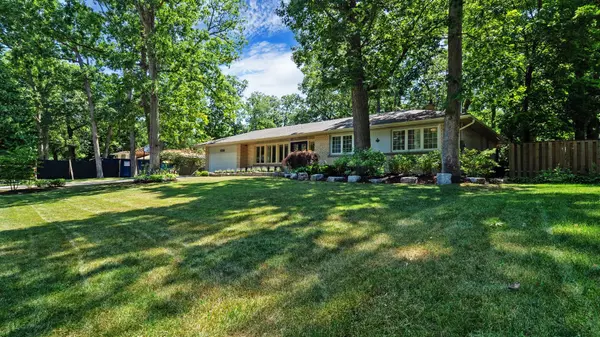 Mississauga, ON L5J 3C7,1554 Randor DR