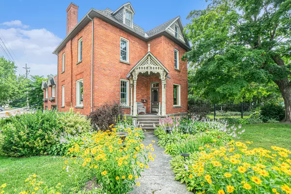 118 High ST, Carleton Place, ON K7C 1W4