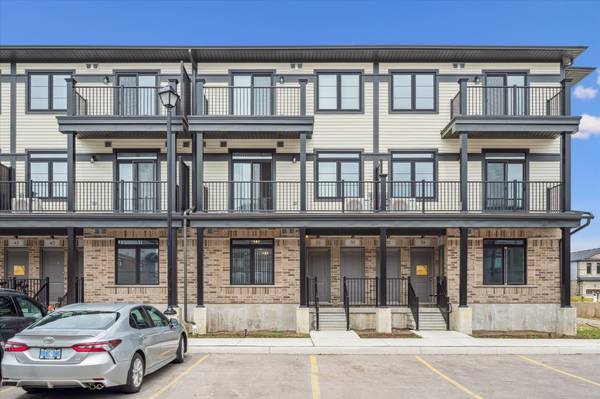 51 Lomond LN, Kitchener, ON N2R 0T6
