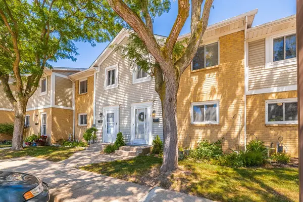 St. Catharines, ON L2N 6Z3,38 Elma ST #14
