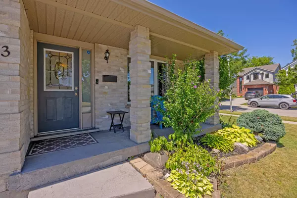London East, ON N5W 6B4,43 Trapper ST