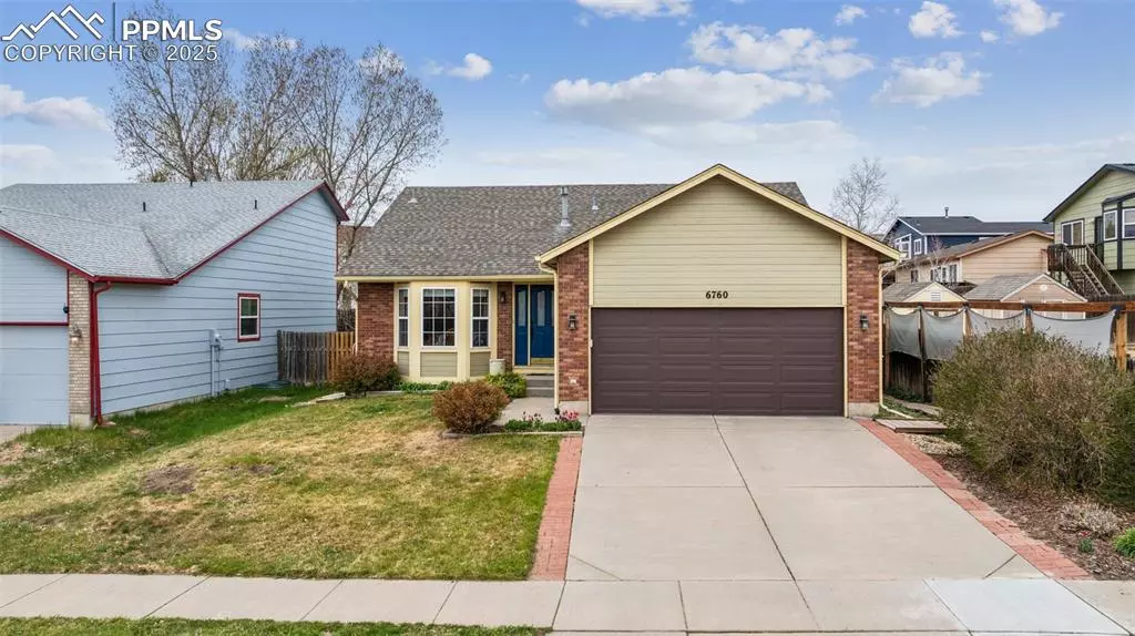 6760 Oakwood BLVD, Colorado Springs, CO 80923