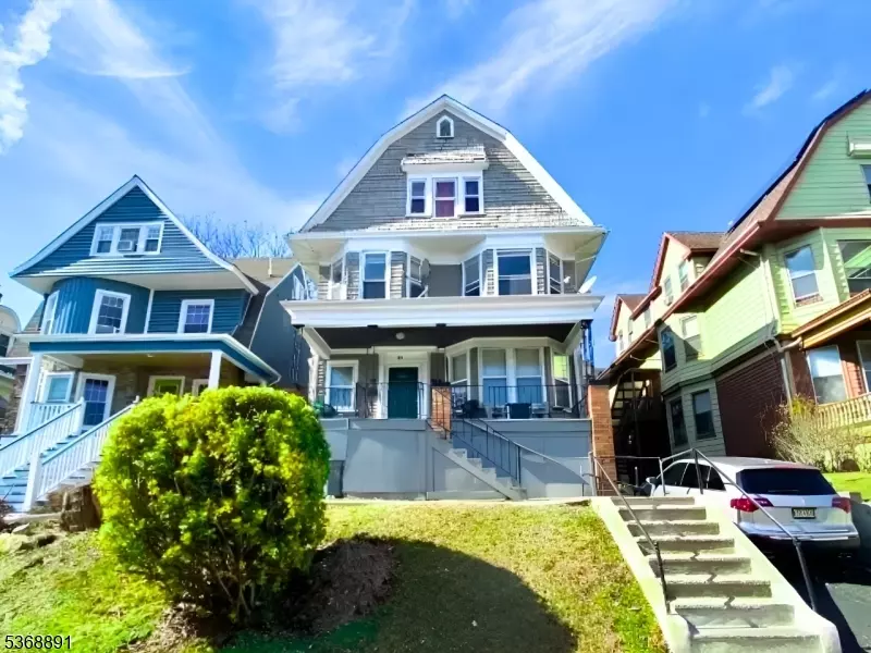 East Orange City, NJ 07018,45 Watson Ave