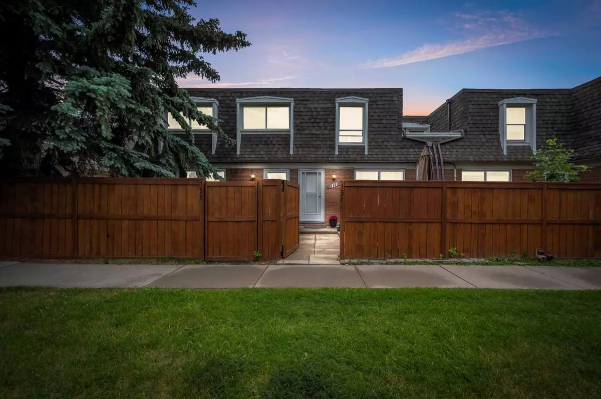 Calgary, AB T2W 1H6,330 Canterbury DR SW #151