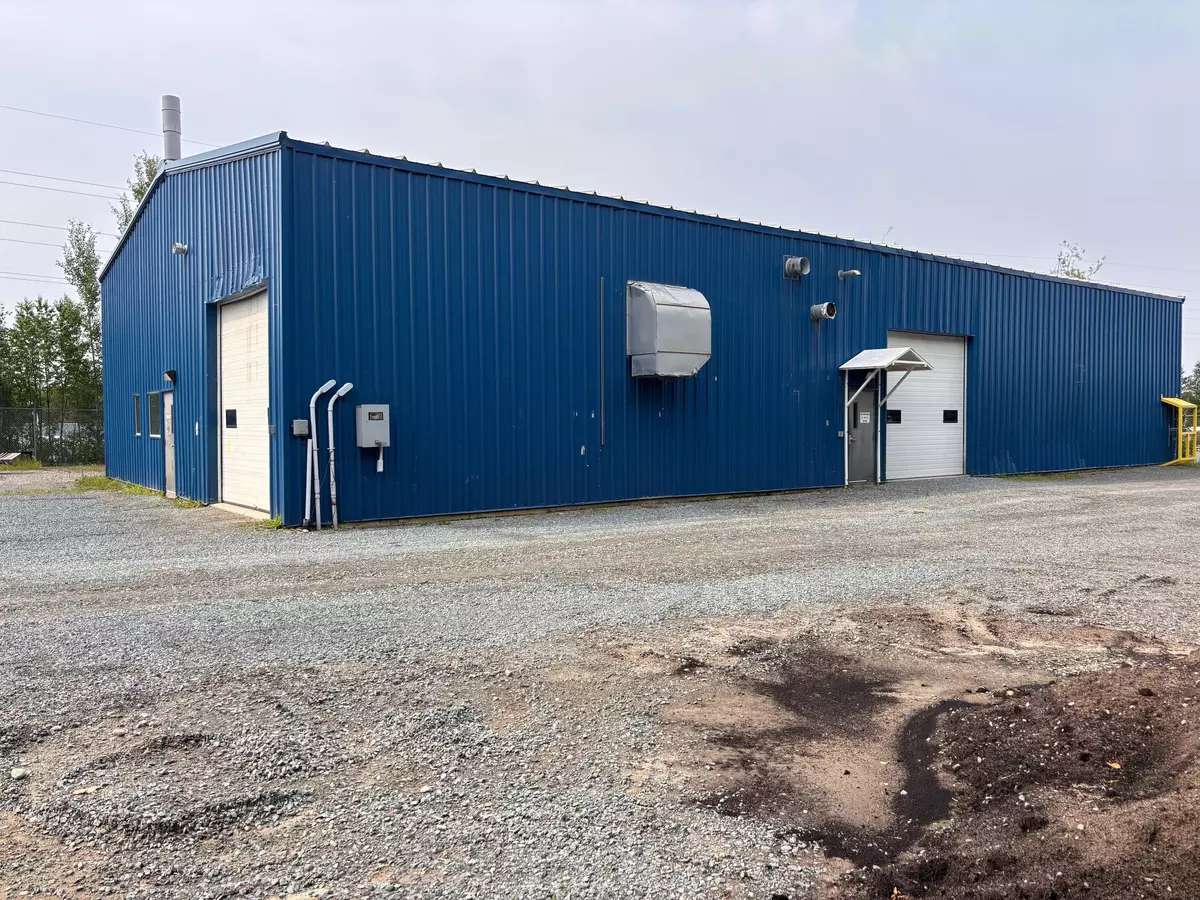 Timmins, ON P4N 1P3,669 Moneta AVE #Rear Building-Main floor