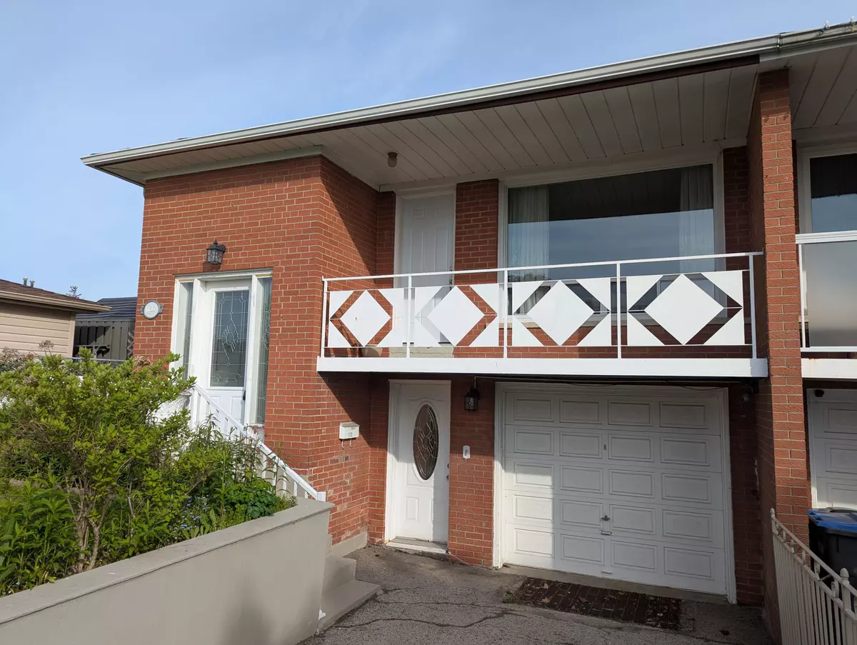 Mississauga, ON L5G 1T7,1127 Claredale RD