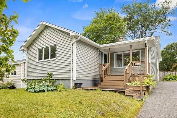 25 Laughlin Crescent, St. John's, NL A1A 2G1