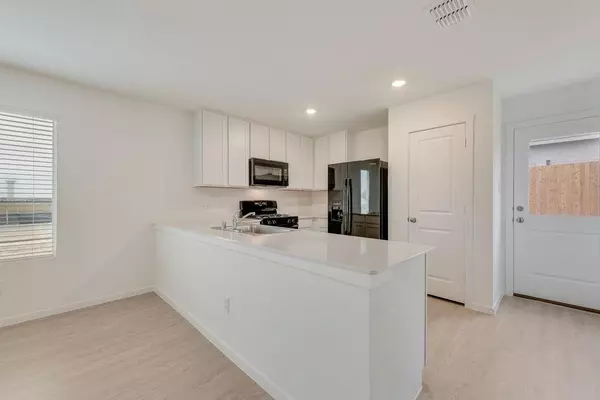 Justin, TX 76247,11559 Gammon Avenue