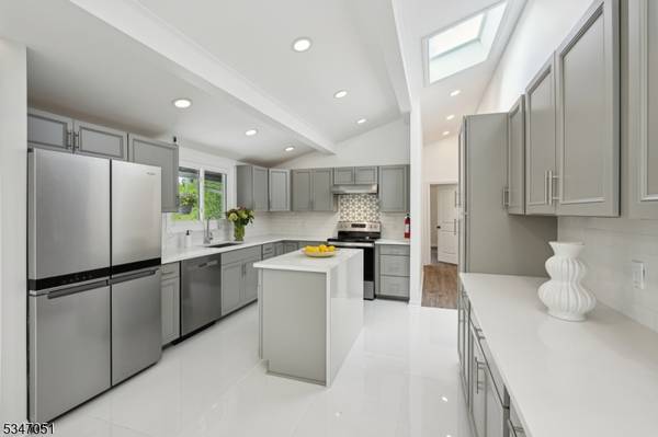 159 Musconetcong River Rd, Lebanon Twp., NJ 07882