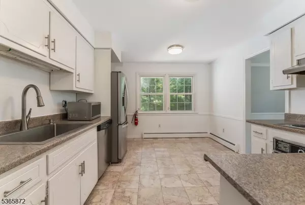 Bridgewater Twp., NJ 08807,1052 Tall Oaks Dr