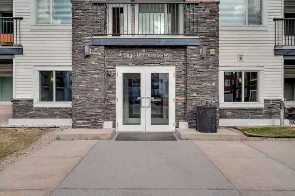 Calgary, AB T3R 0W4,4 Sage Hill TER NW #319