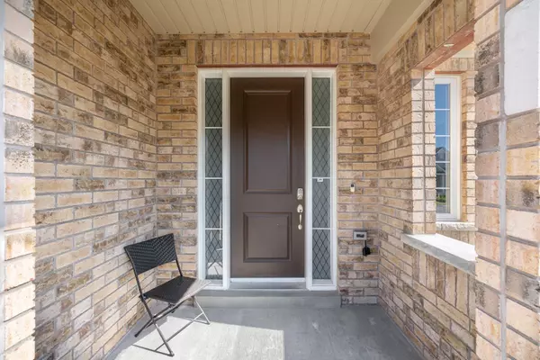 Scugog, ON L9L 0B1,27 Louis WAY