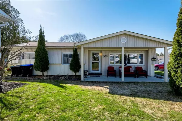 23 Mimosa CRES, Innisfil, ON L9S 1P9