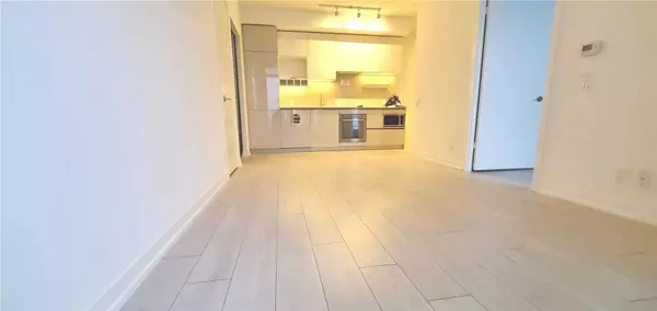 Vaughan, ON L4K 0J5,5 Buttermill AVE #1112