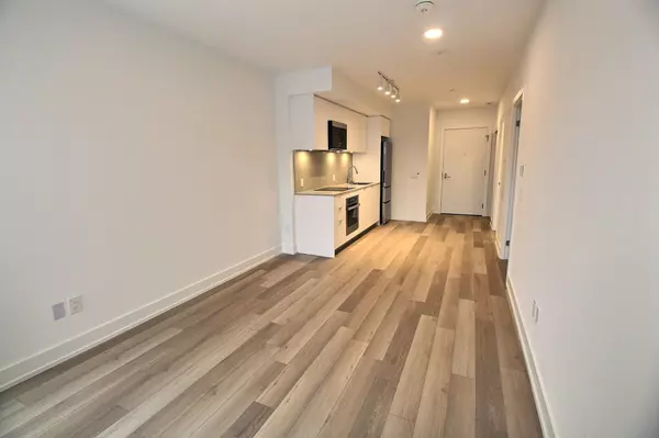 Markham, ON L6G 0H4,8 Cedarland DR #1123